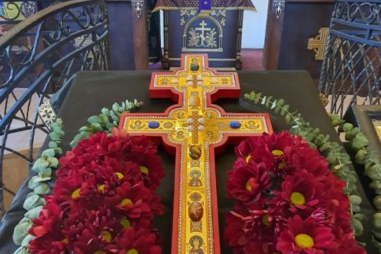 Крестопоклонная неделя
