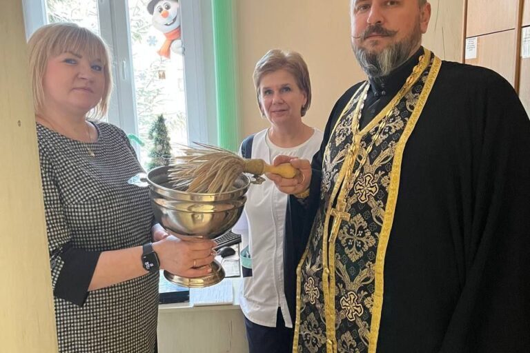 Освящение обновленного корпуса 13-й городской поликлиники