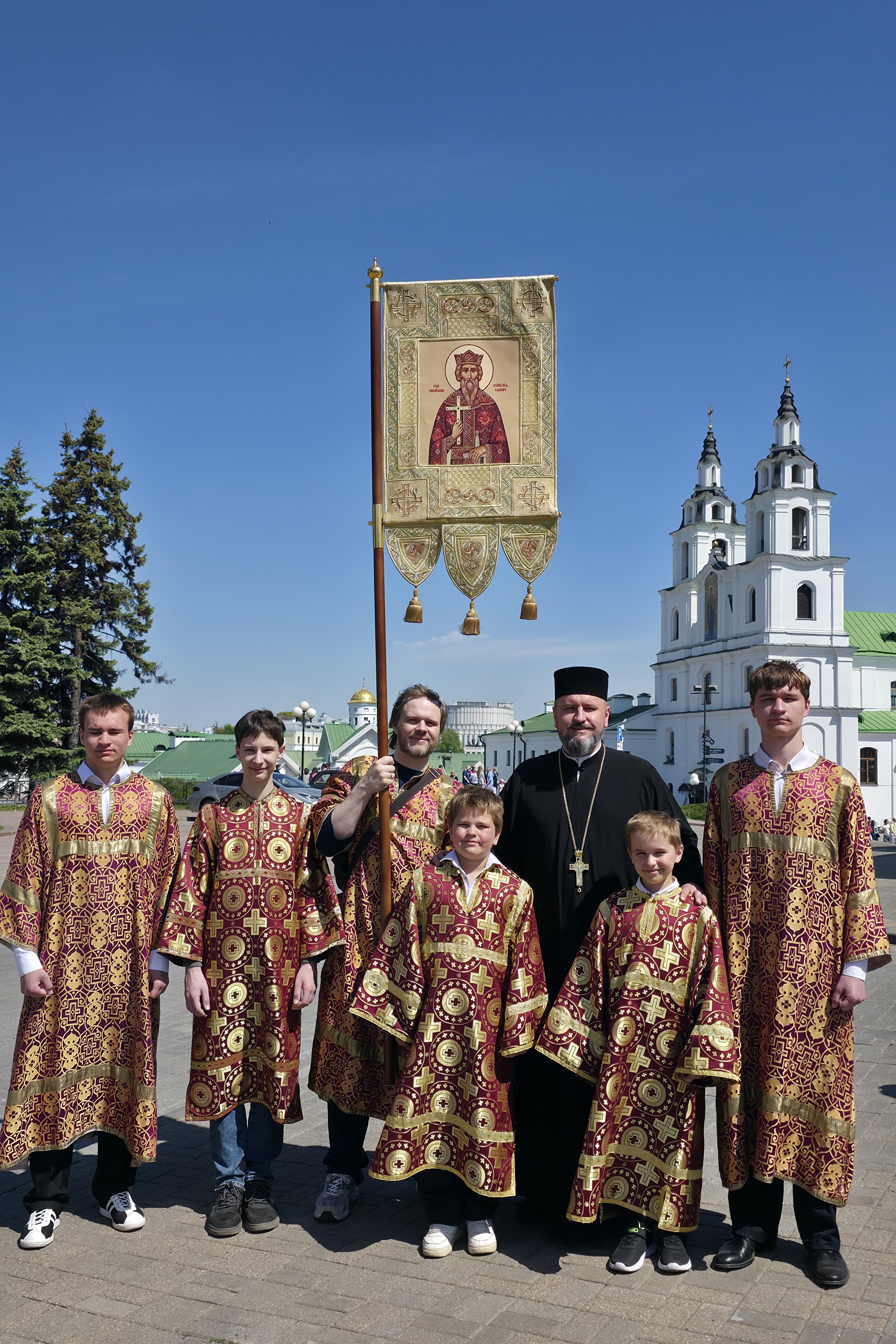 Крестный ход в поддержку института семьи