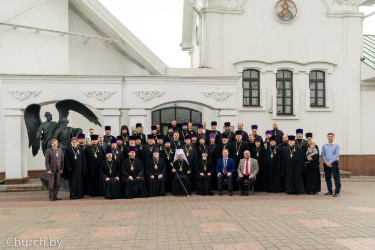 Патриарший Экзарх возглавил выпускной акт в Минской духовной академии