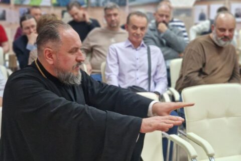 Настоятель храма принял участие в диалоговой площадке «Отцовство: диалог о важном»